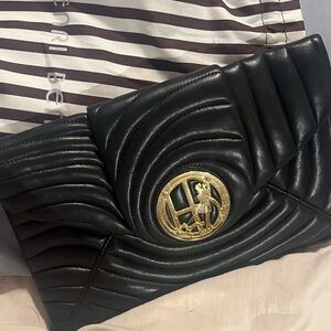 HENRI BENDEL Elegant Black Quilted Clutch. LIKE NEW magnetic closure